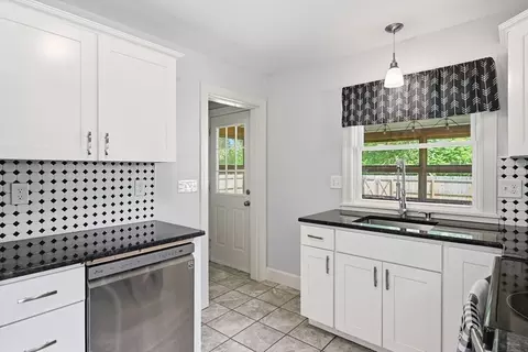 Kitchen - 18 Wright St, Palmer, MA 01069 photo 3 of 6