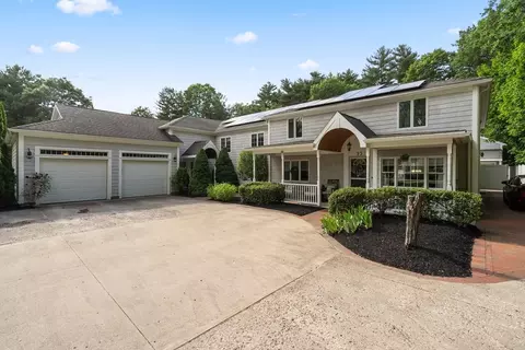 33 Russell Rd, Hanover, MA 02339