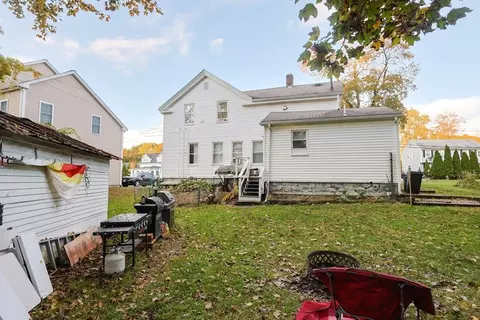 Exterior - 261 Stone St, Walpole, MA 02081 photo 1 of 3