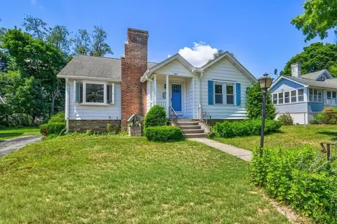 8 Knowles Rd, Worcester, MA 01602 photo 2