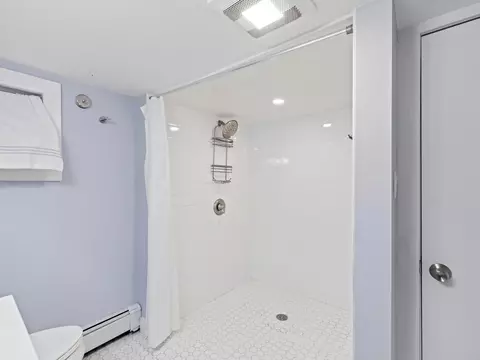 Bath - 57 Overlook Rd, Marblehead, MA 01945 photo 3 of 3