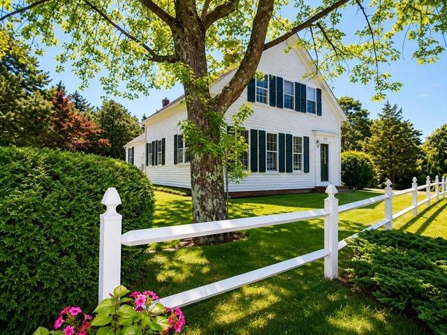 370 Main St, Dennis, MA 02660