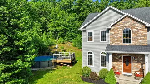 34 Bissonnette Cir, Southampton, MA 01073 photo 39