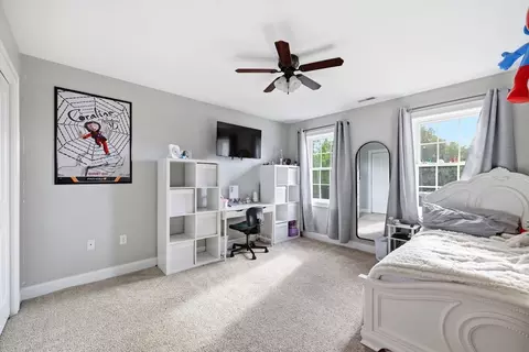 34 Bissonnette Cir, Southampton, MA 01073 photo 21