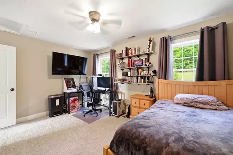 34 Bissonnette Cir, Southampton, MA 01073 photo 24