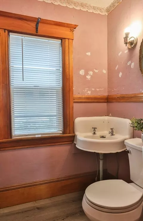 4 Trowbridge Rd, Worcester, MA 01609 photo 20
