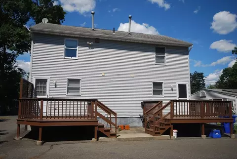 Exterior - 44-46 Middle St, Springfield, MA 01104 photo 3 of 4