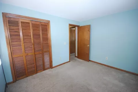 Bedroom - 44-46 Middle St, Springfield, MA 01104 photo 10 of 10