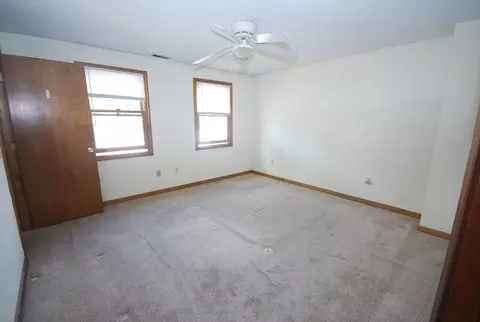 Bedroom - 44-46 Middle St, Springfield, MA 01104 photo 6 of 10