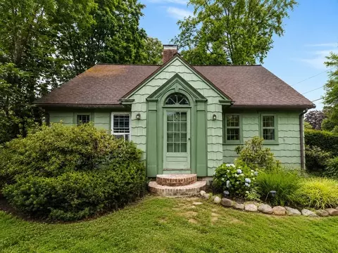 387 Willow St, Mansfield, MA 02048