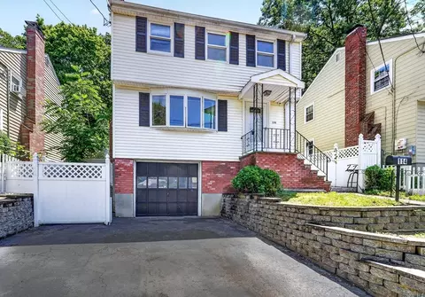 114 Glenellen Rd, West Roxbury, MA 02132