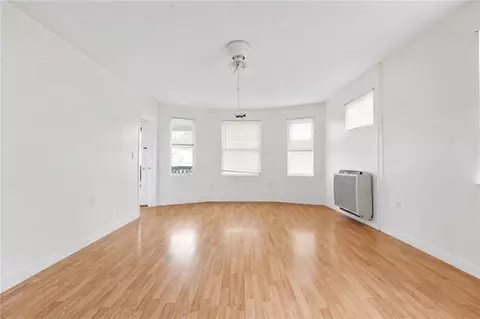 414 Rathbun St, Woonsocket, RI 02895 photo 6