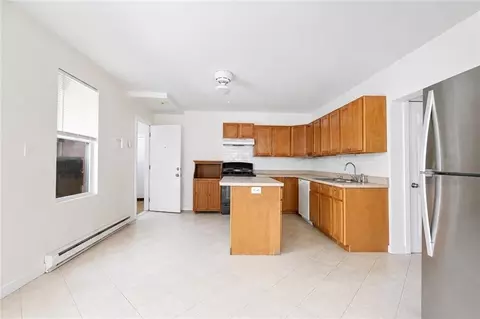 414 Rathbun St, Woonsocket, RI 02895 photo 9