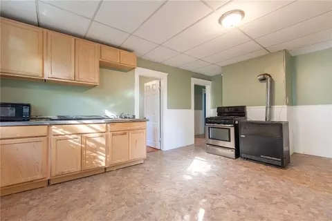 414 Rathbun St, Woonsocket, RI 02895 photo 27