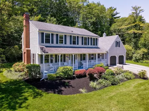 10 Willowdale Ct, Amesbury, MA 01913