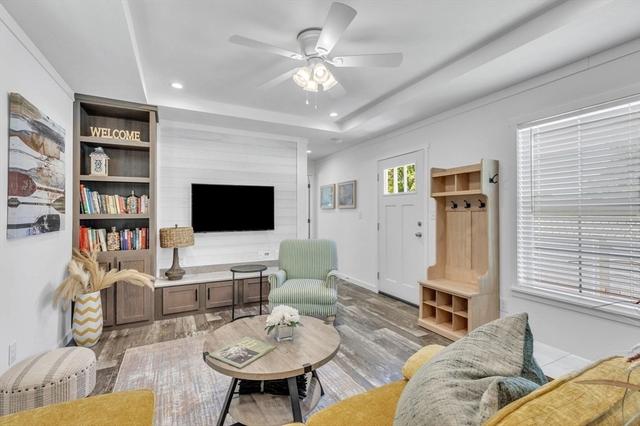 2 Fourth Ave, Ware, MA 01082