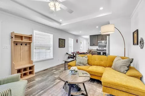 Living - 2 Fourth Ave, Ware, MA 01082 photo 2 of 4