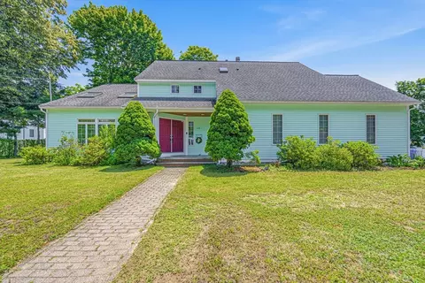 144 Wiswall Rd, Newton, MA 02459