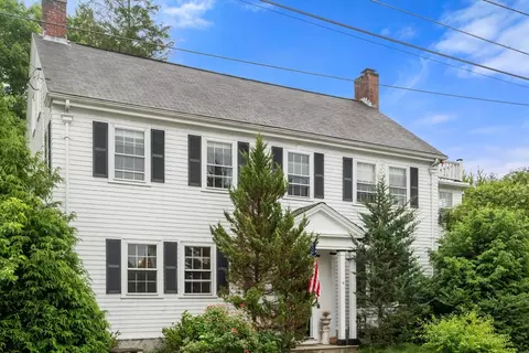 14 Linden St, Northbridge, MA 01588