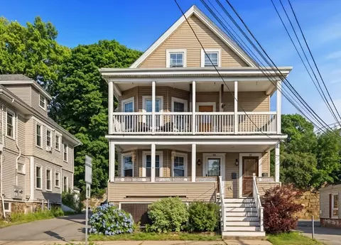 51 New Ccean St #3, Swampscott, MA 01907