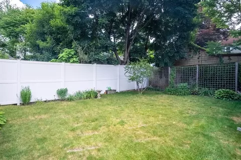 43 Ellsworth Ave, Springfield, MA 01118 photo 28