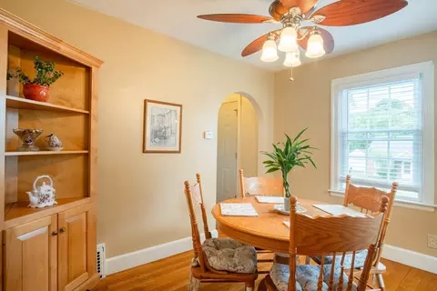 43 Ellsworth Ave, Springfield, MA 01118 photo 12