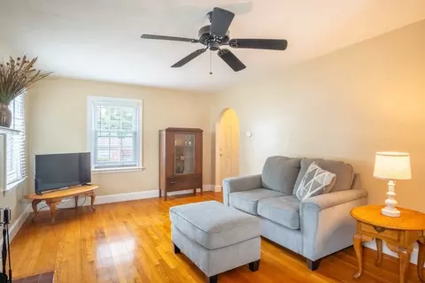 43 Ellsworth Ave, Springfield, MA 01118 photo 6