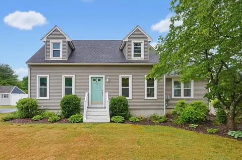 87 Messenger St, Plainville, MA 02762