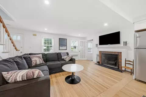 180 Broad Mdw, Needham, MA 02492 photo 7