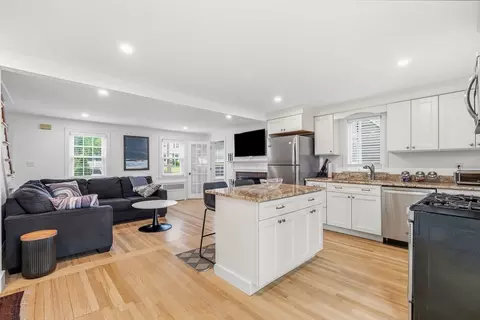 180 Broad Mdw, Needham, MA 02492 photo 13
