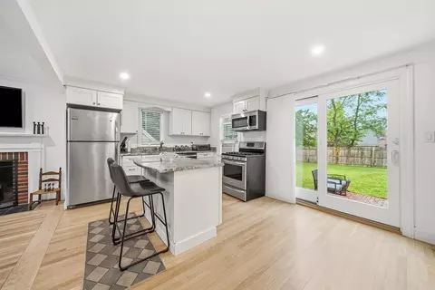 180 Broad Mdw, Needham, MA 02492 photo 11
