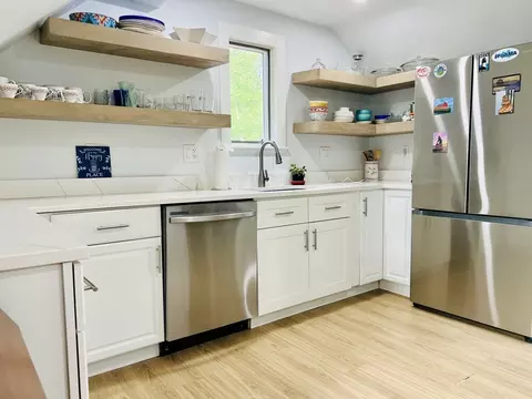Kitchen - 30 Chapel St #B, Gloucester, MA 01930 photo 5 of 6