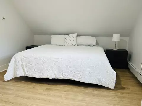 Bedroom - 30 Chapel St #B, Gloucester, MA 01930 photo 3 of 5