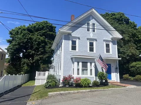 Exterior - 30 Chapel St #B, Gloucester, MA 01930 photo 2 of 6