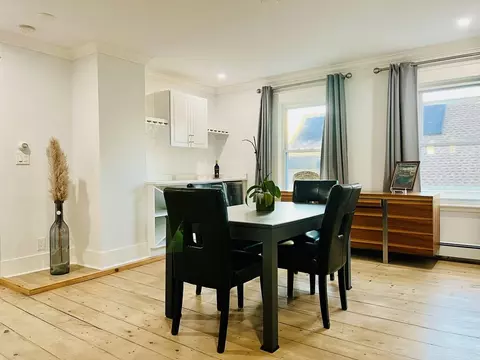 Dining - 30 Chapel St #B, Gloucester, MA 01930 photo 1 of 2