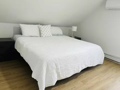 Bedroom - 30 Chapel St #B, Gloucester, MA 01930 photo 2 of 5