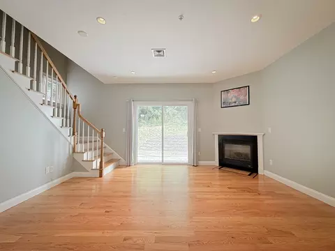 11 Brookside Rd #6, Braintree, MA 02184