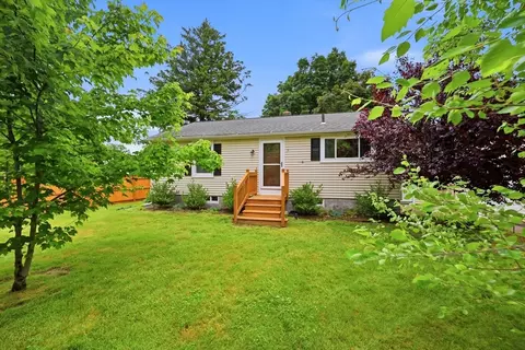 7 Fritz Ave, Westfield, MA 01085