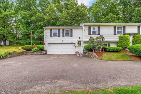 399 Providence St #A, Grafton, MA 01560
