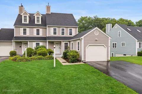 45 Cliff Dr #B, Taunton, MA 02780