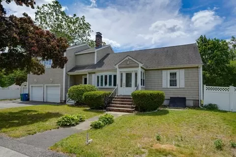 2 Frances Rd, Burlington, MA 01803