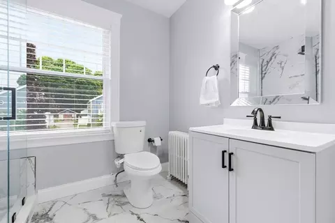 204 Eastern Ave, Lynn, MA 01902 photo 20