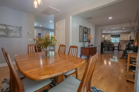 305 Scadding St, Taunton, MA 02780 photo 11