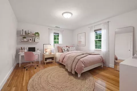 Bedroom - 155 Oak St, Needham, MA 02492 photo 4 of 5