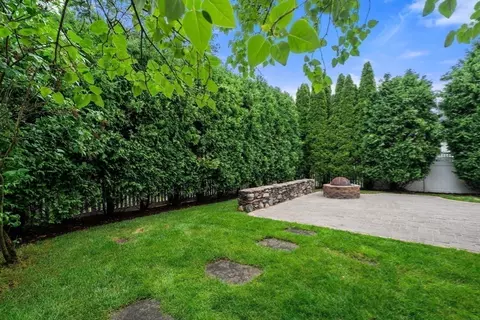 Exterior - 155 Oak St, Needham, MA 02492 photo 5 of 8
