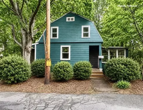 51 Damon St, Concord, MA 01742
