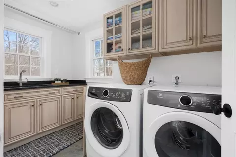4 Quail Run, Hingham, MA 02043 photo 9