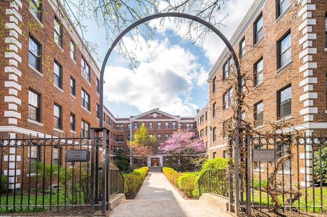 64 Queensberry St #101, Boston, MA 02215