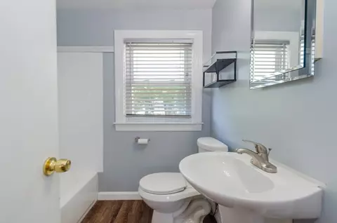 263 Maple St, Warwick, RI 02888 photo 9