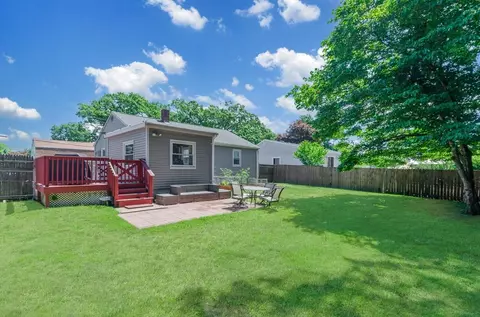 263 Maple St, Warwick, RI 02888 photo 18